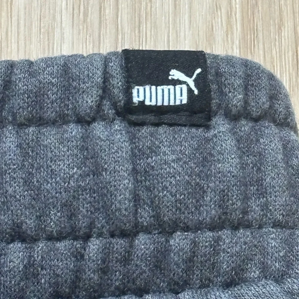 Puma Gray Sweatpants in good condition - Picture 3 of 7